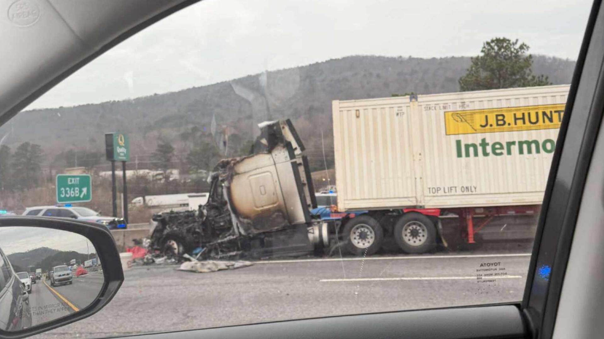 3 dead after wrong-way driver crashes head-on into tractor-trailer on I ...