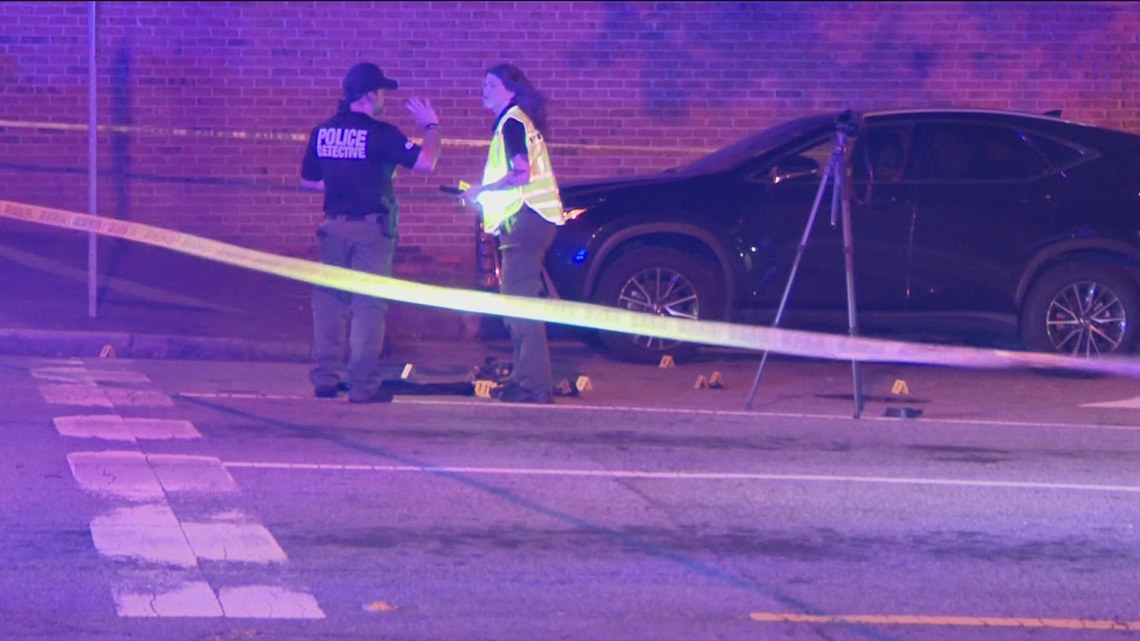 Search for deadly shooting suspect after man killed in downtown ...