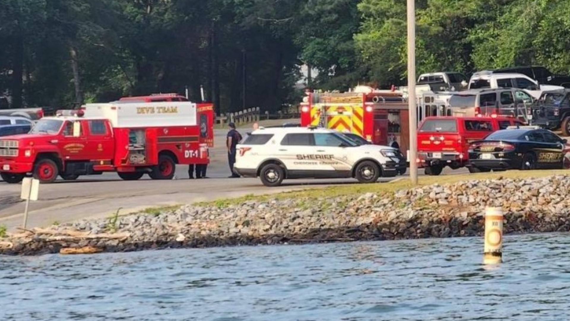 Witnesses later told authorities a man fell off the back of a pontoon boat while parked at the dock.