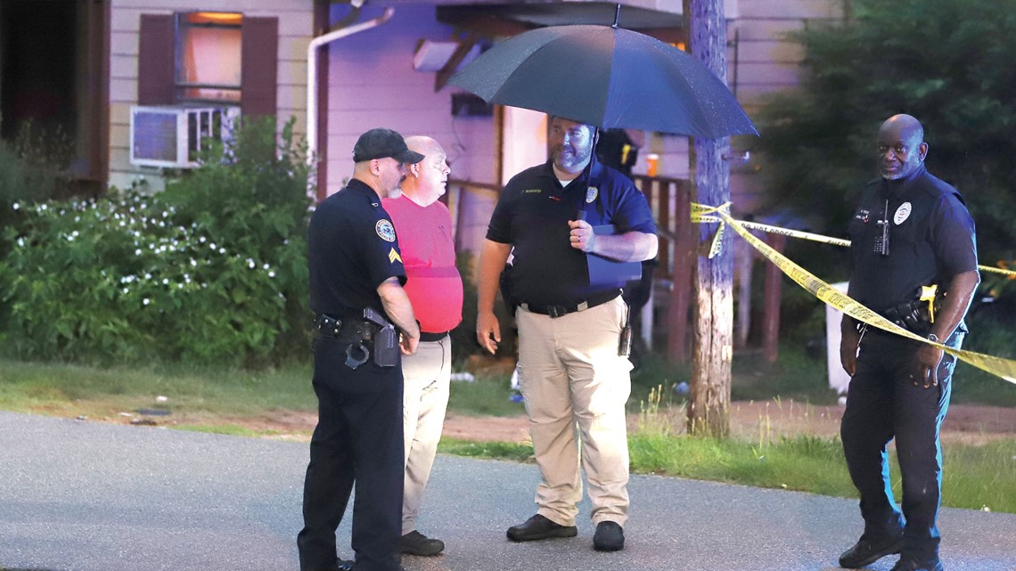 Barnesville Police Woman killed, 2 hurt while pumping gas