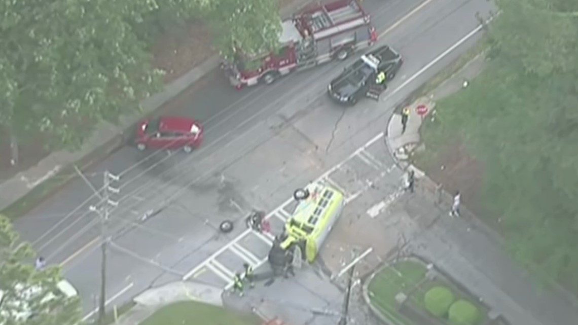 Flat Shoals Elementary bus accident, overturned bus - Vimarsana News