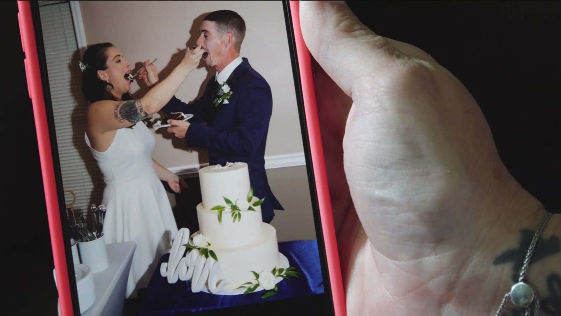 Allison Gardner planned the wedding day of her dreams but she said her photographer canceled two hours before she was scheduled to arrive.