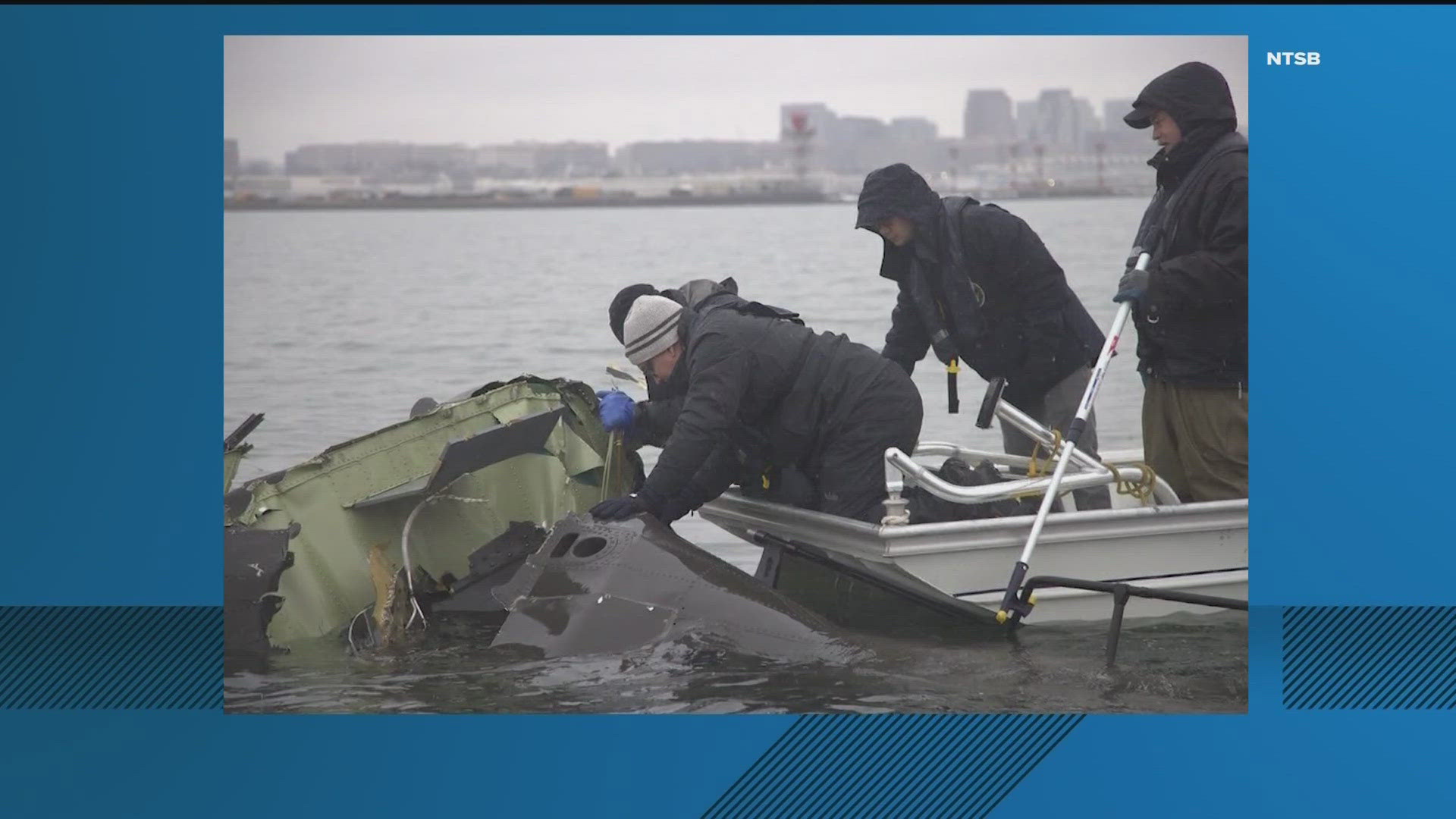Operations to remove wreckage from river begin | DC plane crash ...