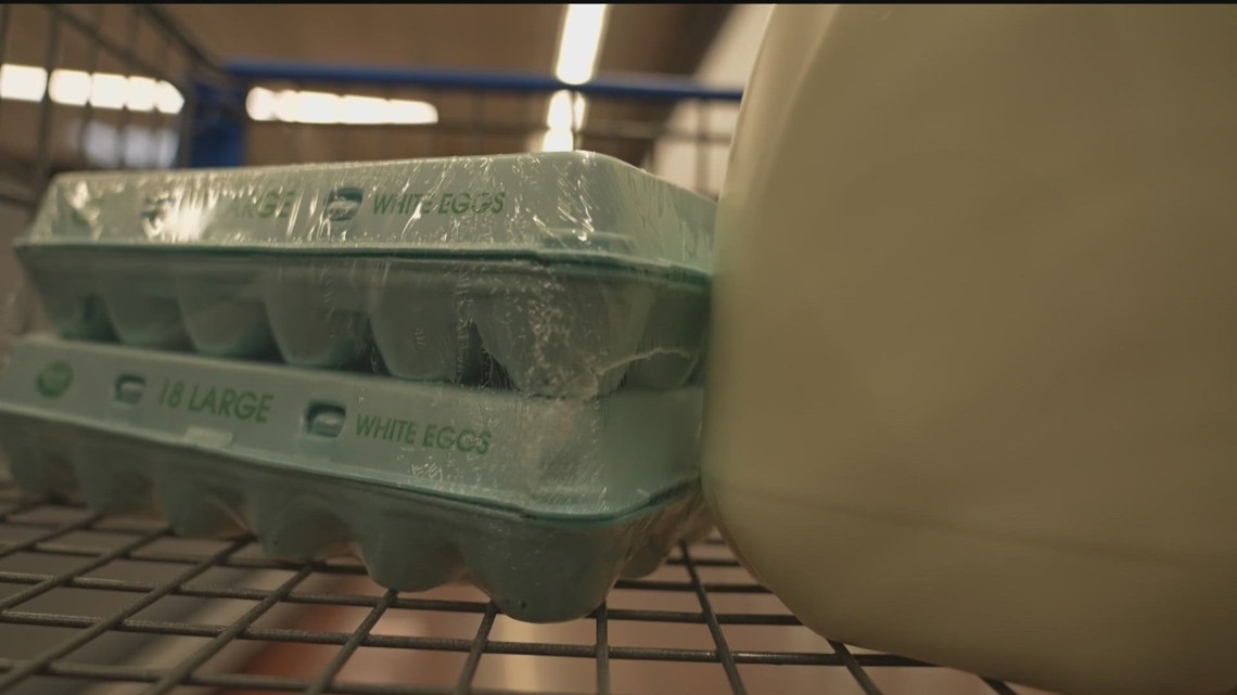 Metro Atlanta stores aim to stay stocked amid winter storm watch