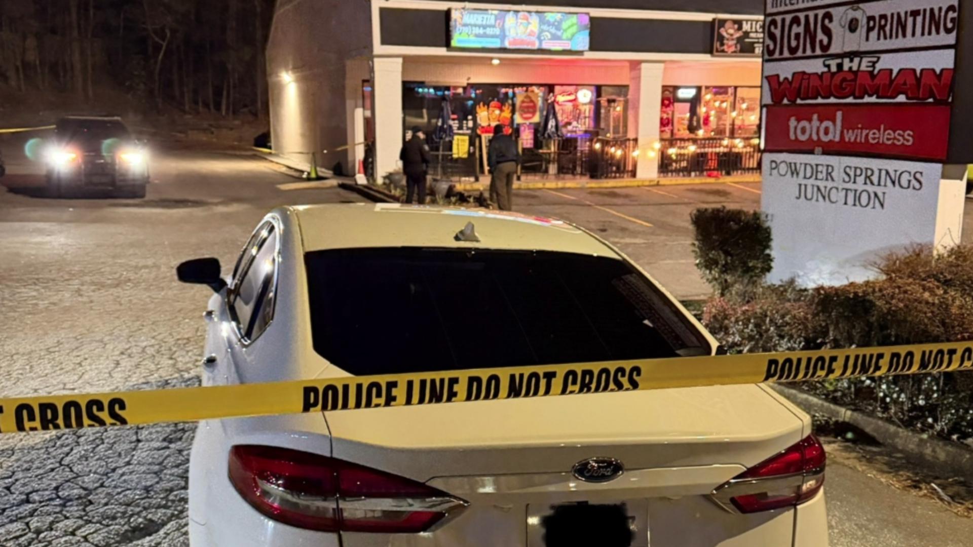 Officers find man shot after being called to Marietta shopping strip ...