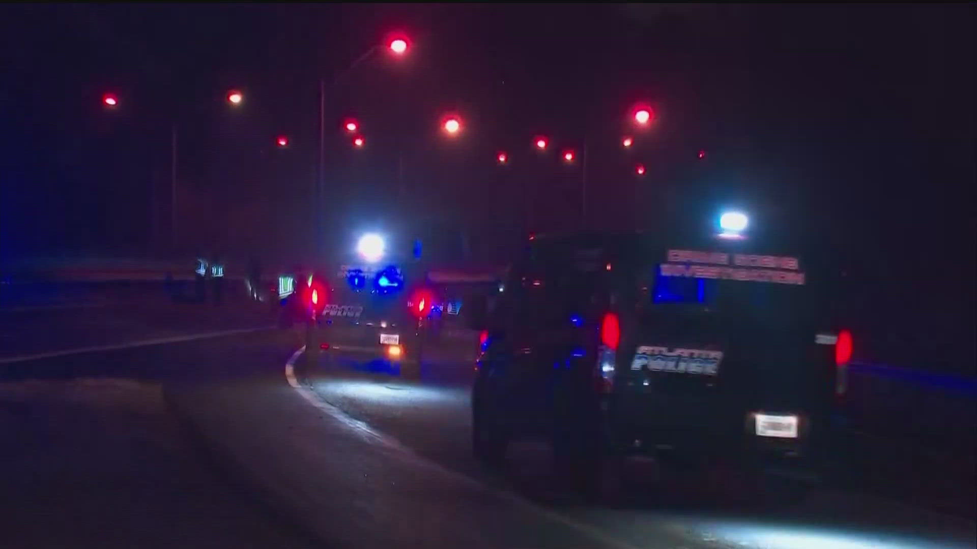 Atlanta Police shoot kill man with knife after bus passenger stabbed on ...
