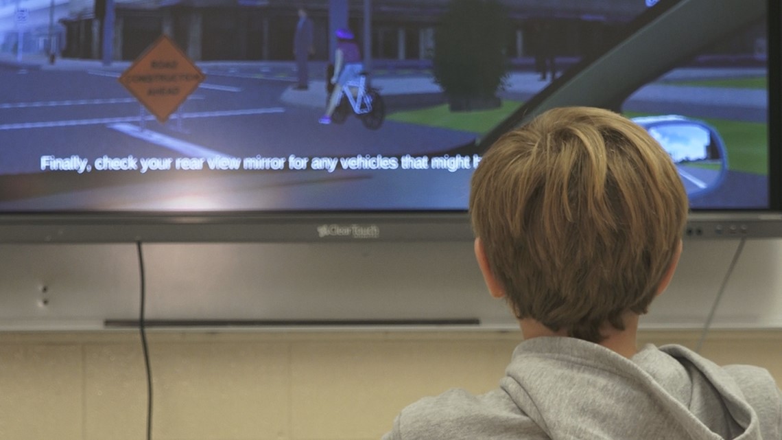 No car, no problem. Teens learning to drive with a video game.