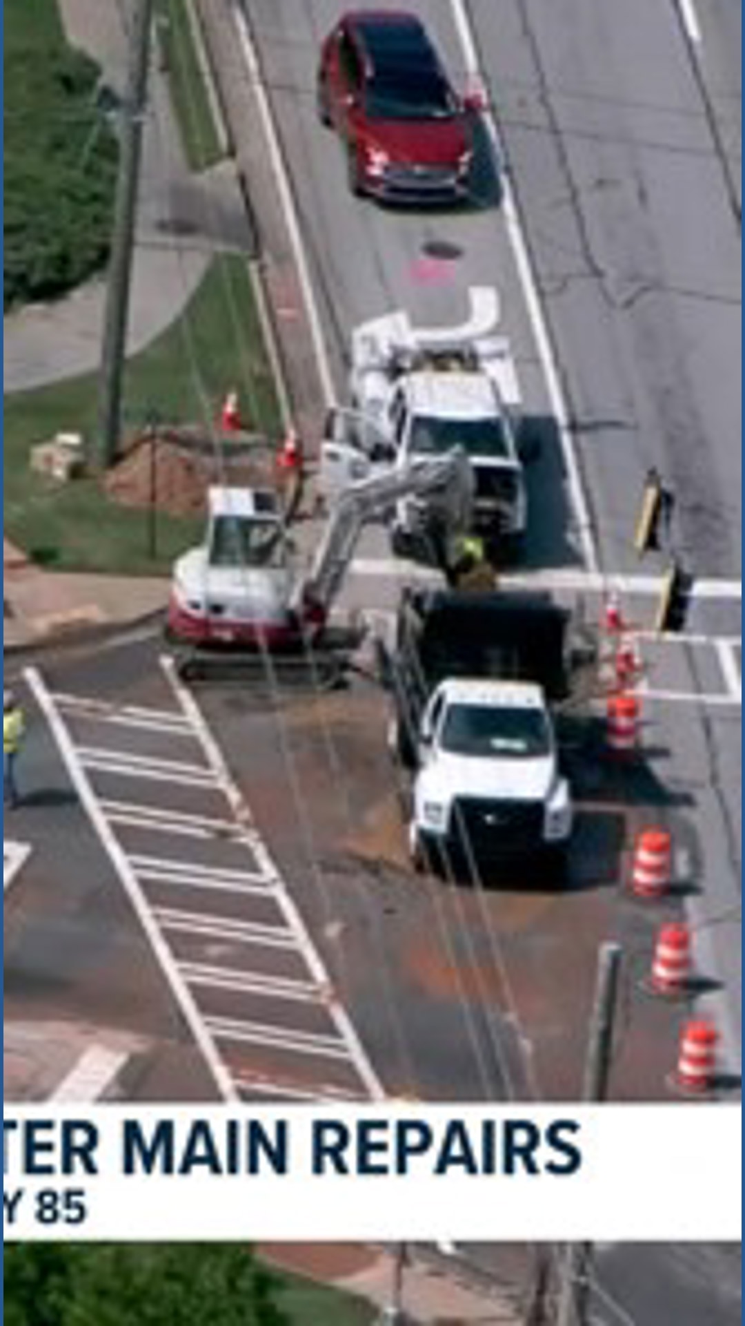 Crews work to repair water main break in Fayetteville | 11alive.com