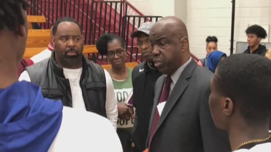 Morehouse College head basketball coach Grady Brewer dies | 11alive.com