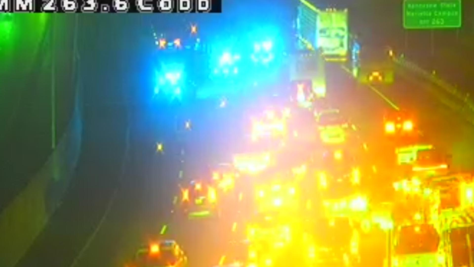 I 75 traffic Marietta crash blocking multiple lanes | 11alive.com
