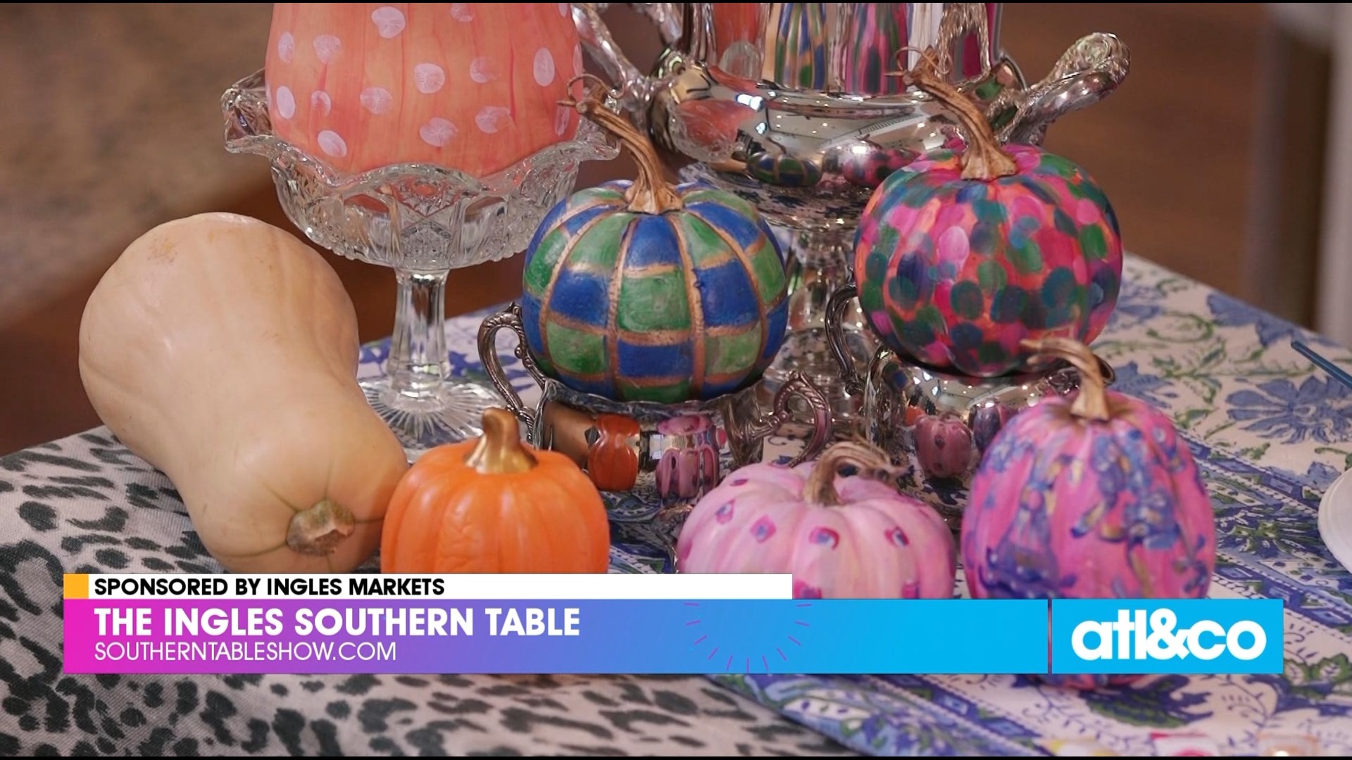 Skip the messy pumpkin carving and paint on instead with Erin & Kelli! | Paid Content