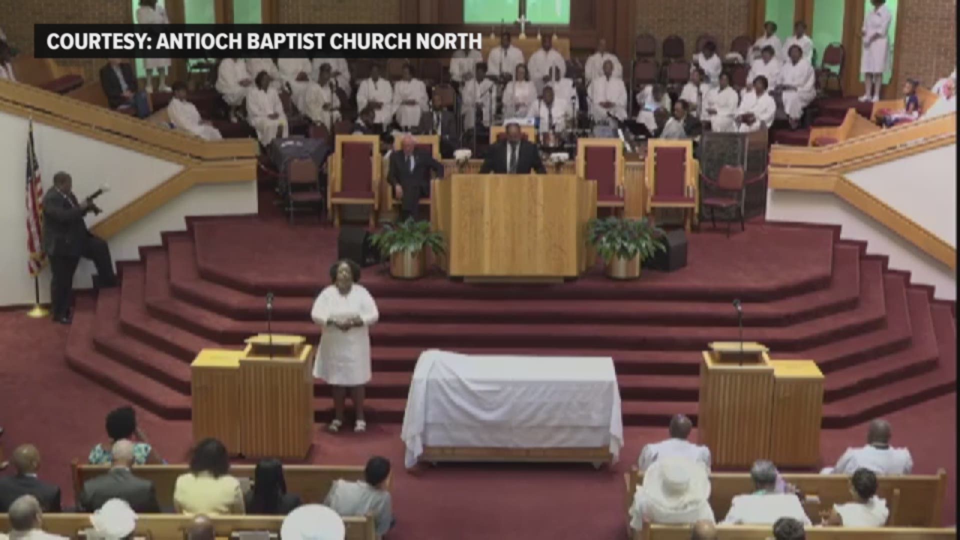 Bernie Sanders speaks at Antioch Baptist Church North in Atlanta ...