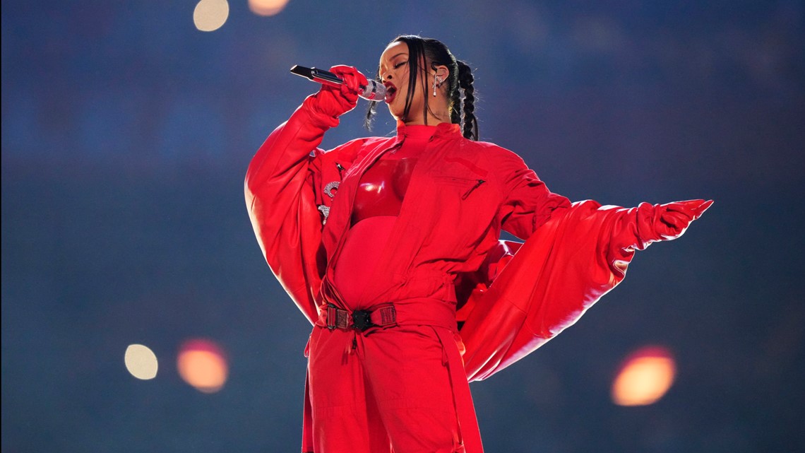 Rihanna's Super Bowl halftime show recap: Pregnant star shines