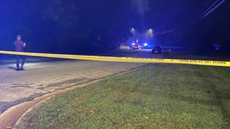 Man found shot to death near U-Haul truck in southeast Atlanta