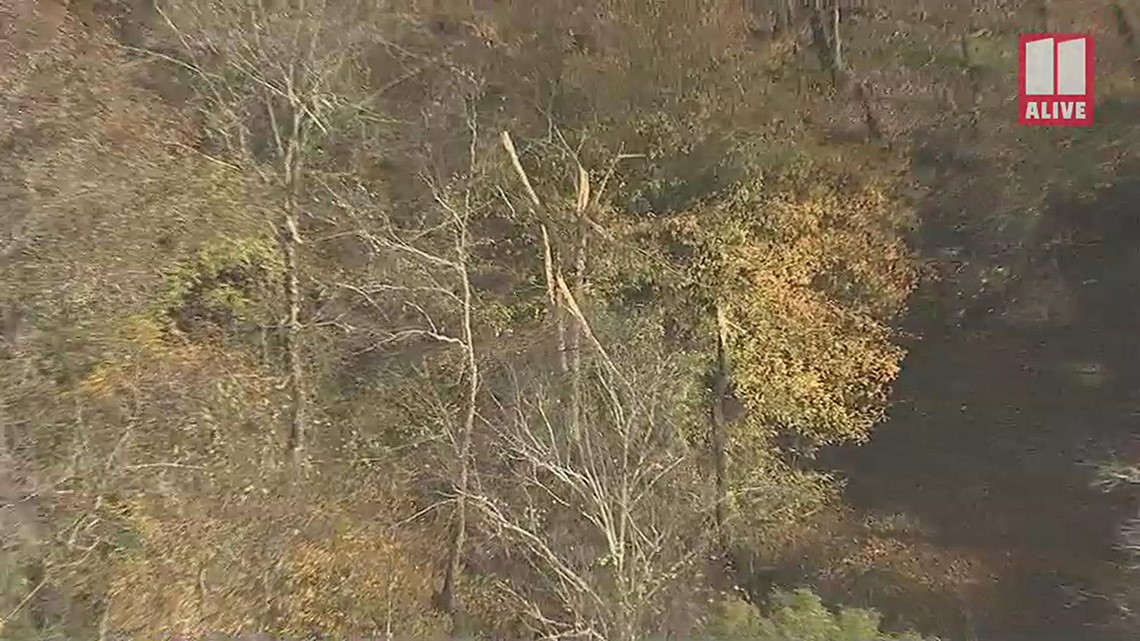 Small plane crash on Big Creek Greenway in Alpharetta Chopper video