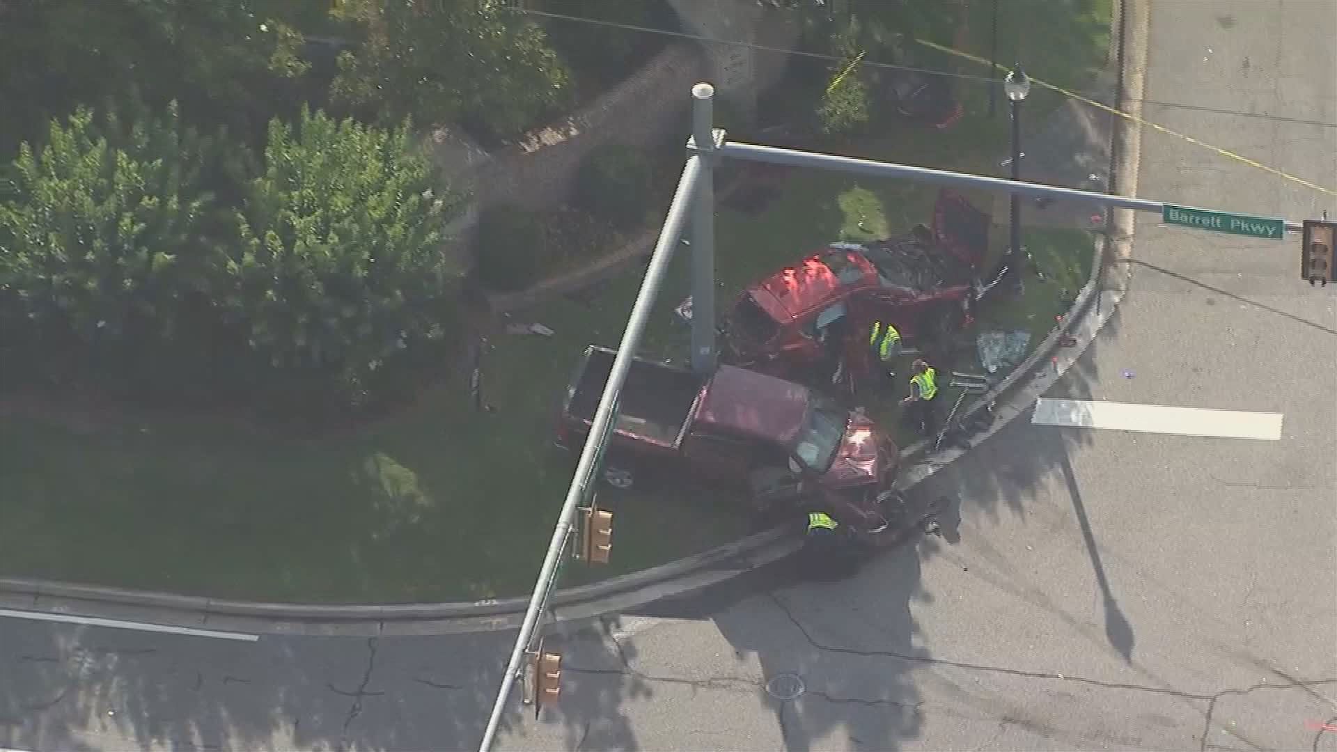 Crash on busy Marietta road leaves 1 seriously injured | 11alive.com