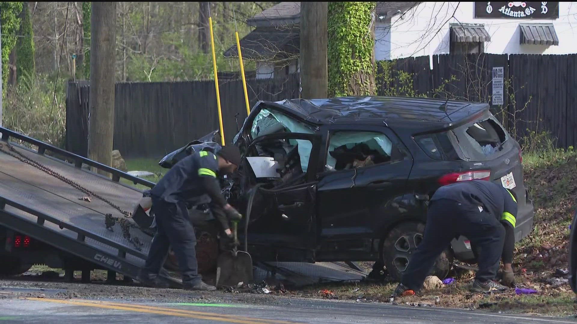 2 women dead after EMS, SUV crash in Atlanta