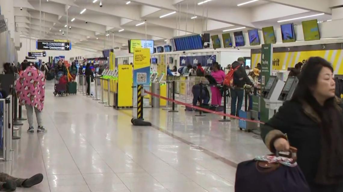 Tracking delays & cancellations at Atlanta airport after weekend winter weather disruptions