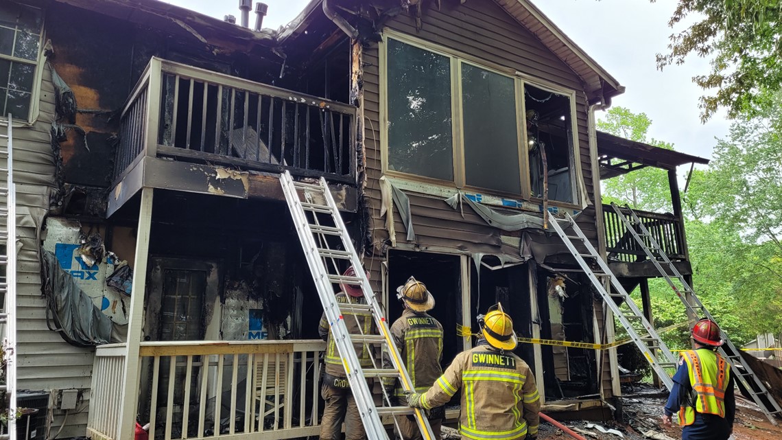 Somerset at the Crossings apartment fire