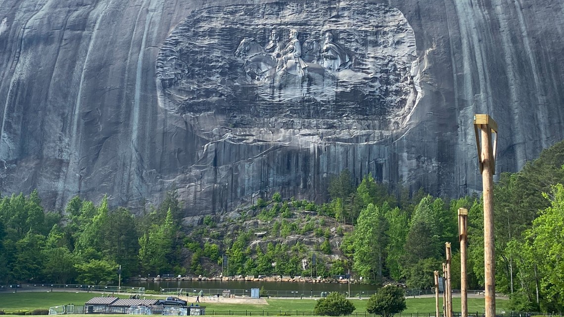 Stone Mountain Confederate Memorial Day observance protests