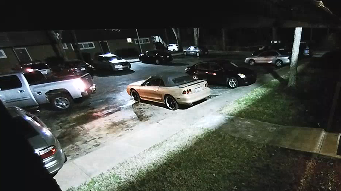 APD looking for suspect vehicle in shooting on Stanton Road