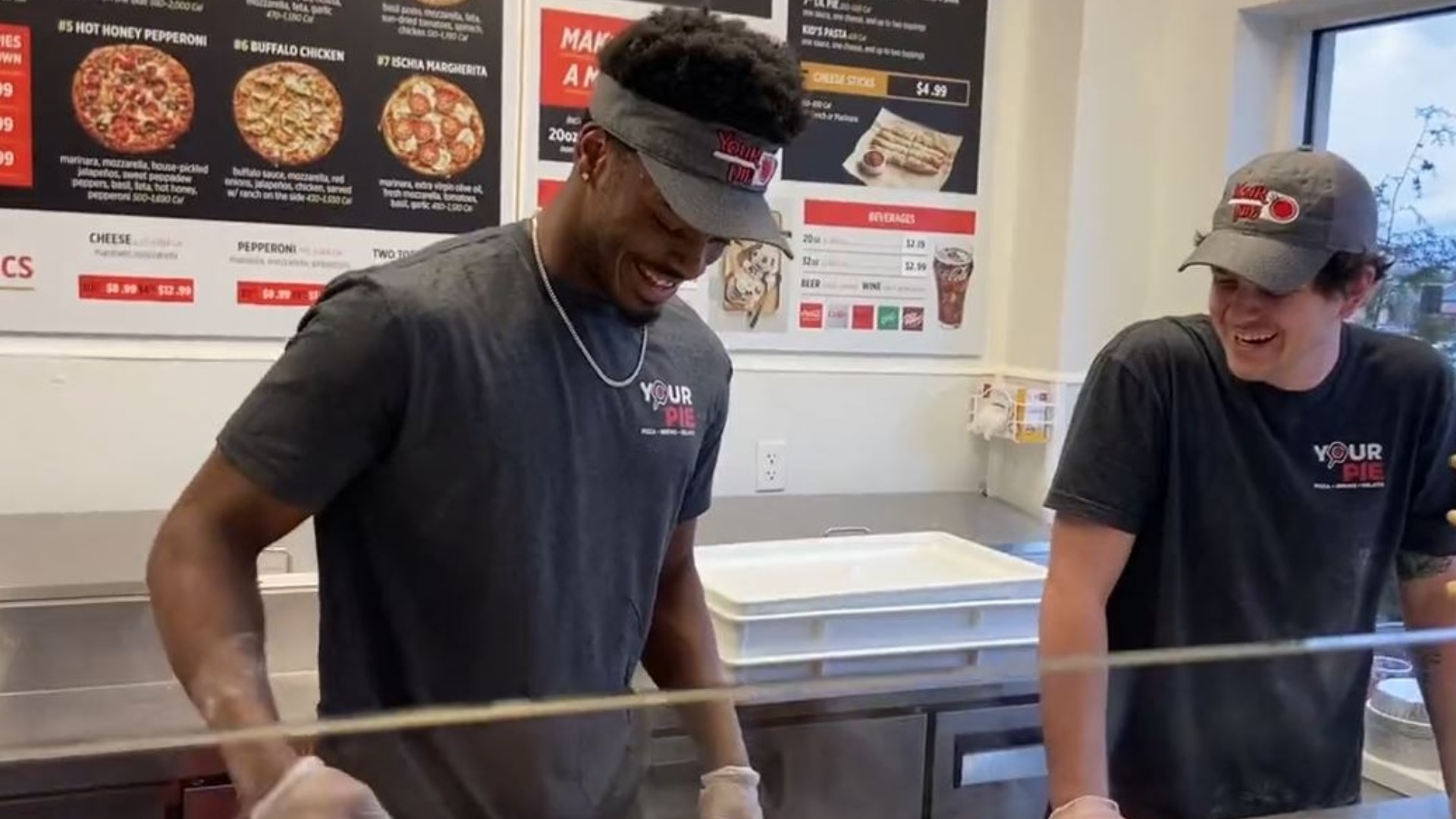 The defensive back celebrated his national championship with the Georgia Bulldogs by firing up a few pizzas on Thursday.
