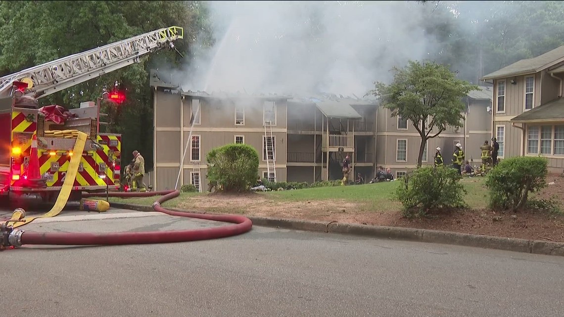 Fire at DeKalb County apartment complex allegedly from BBQ grill