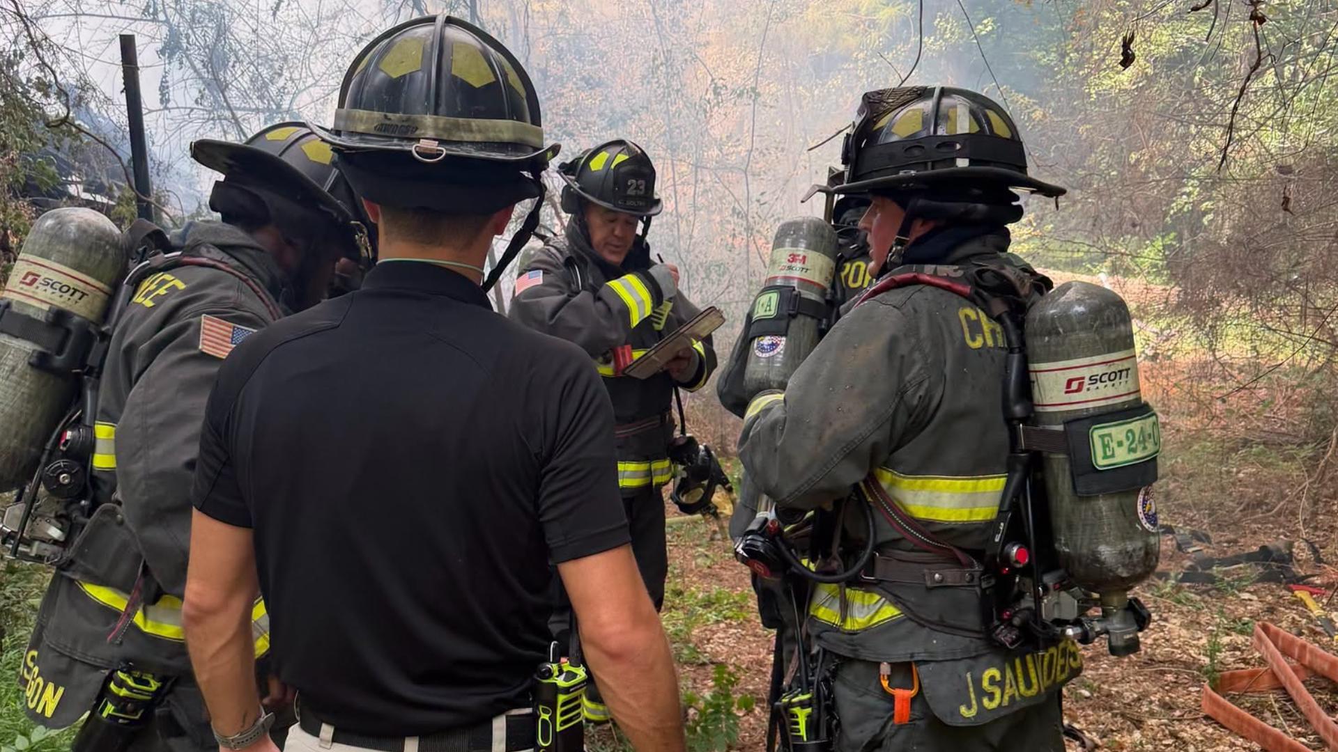 Extenguish Cherokee County firefighters extinguish house fire | 11alive.com