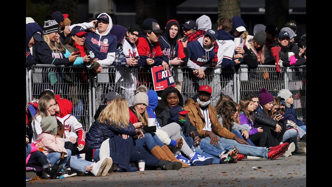 Atlanta Braves parade sees fans travel from far