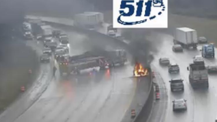 Fire on I-75/85 connector going northbound shuts down multiple lanes ...