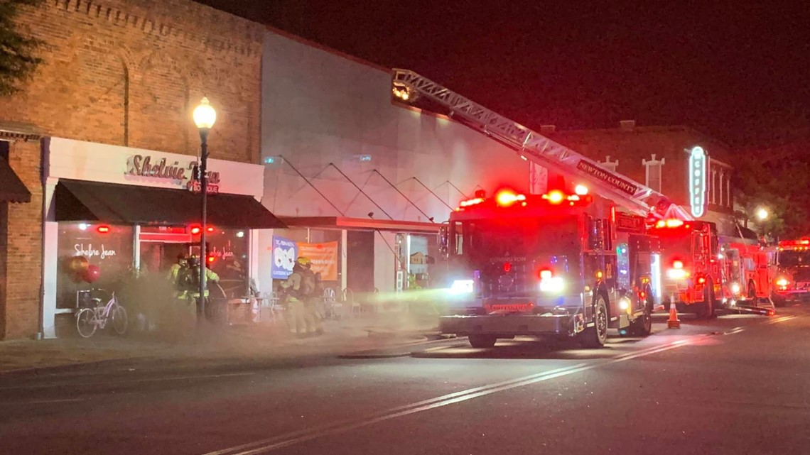 Fire engulfs Covington Square on movie night; businesses in ruins