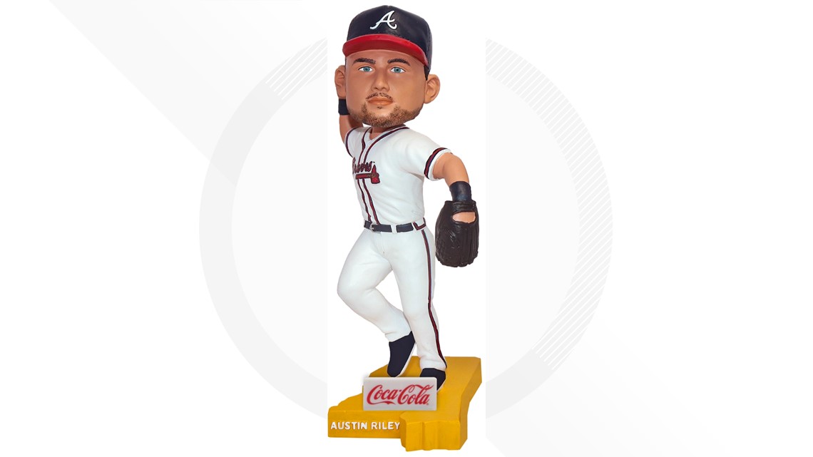 Blooper Atlanta Braves Magnetic Stadium Base Mascot Bobblehead