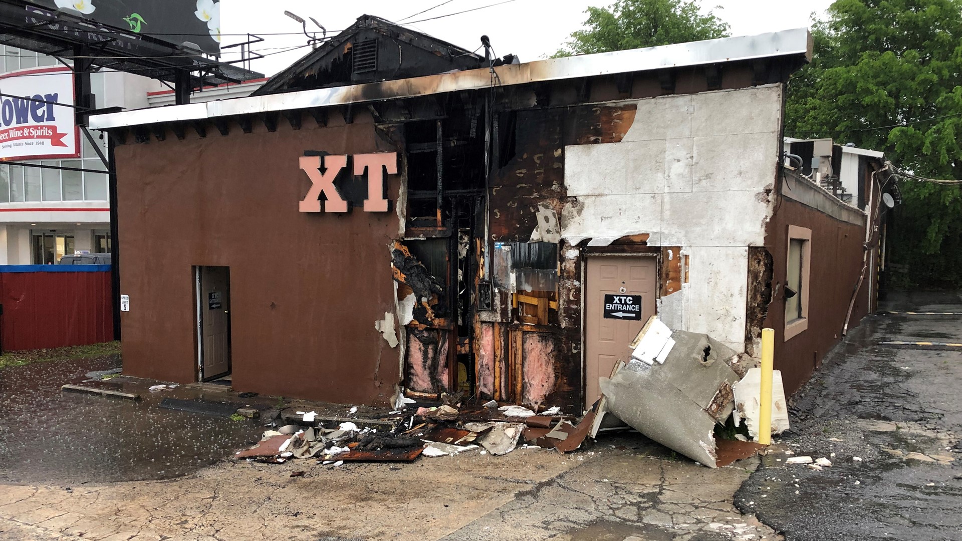 Atlanta strip club damaged in fire after overnight storm