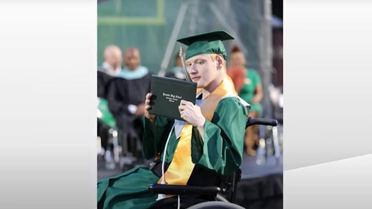 'I want to just be able to live my own life' | UGA-bound freshman says state hasn't delivered funds for disability accommodations