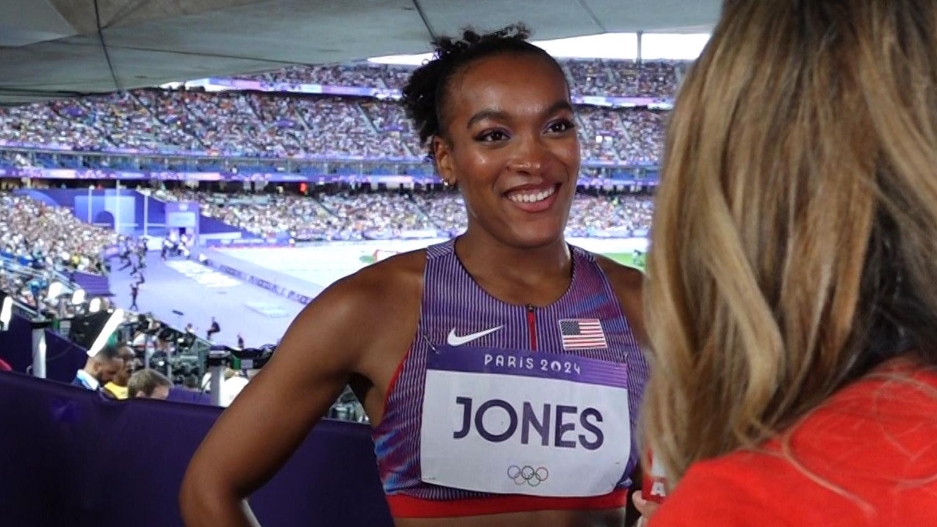 Jasmine Jones advanced to the final of the women's 400m hurdles as one of just eight qualifiers from the semifinal on Tuesday.