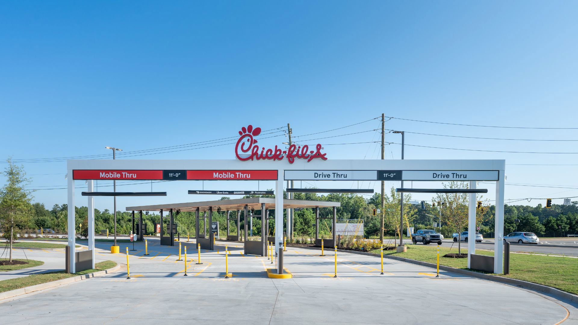 New Chick-fil-A elevated drive thru opens Jodeco Rd Henry County ...