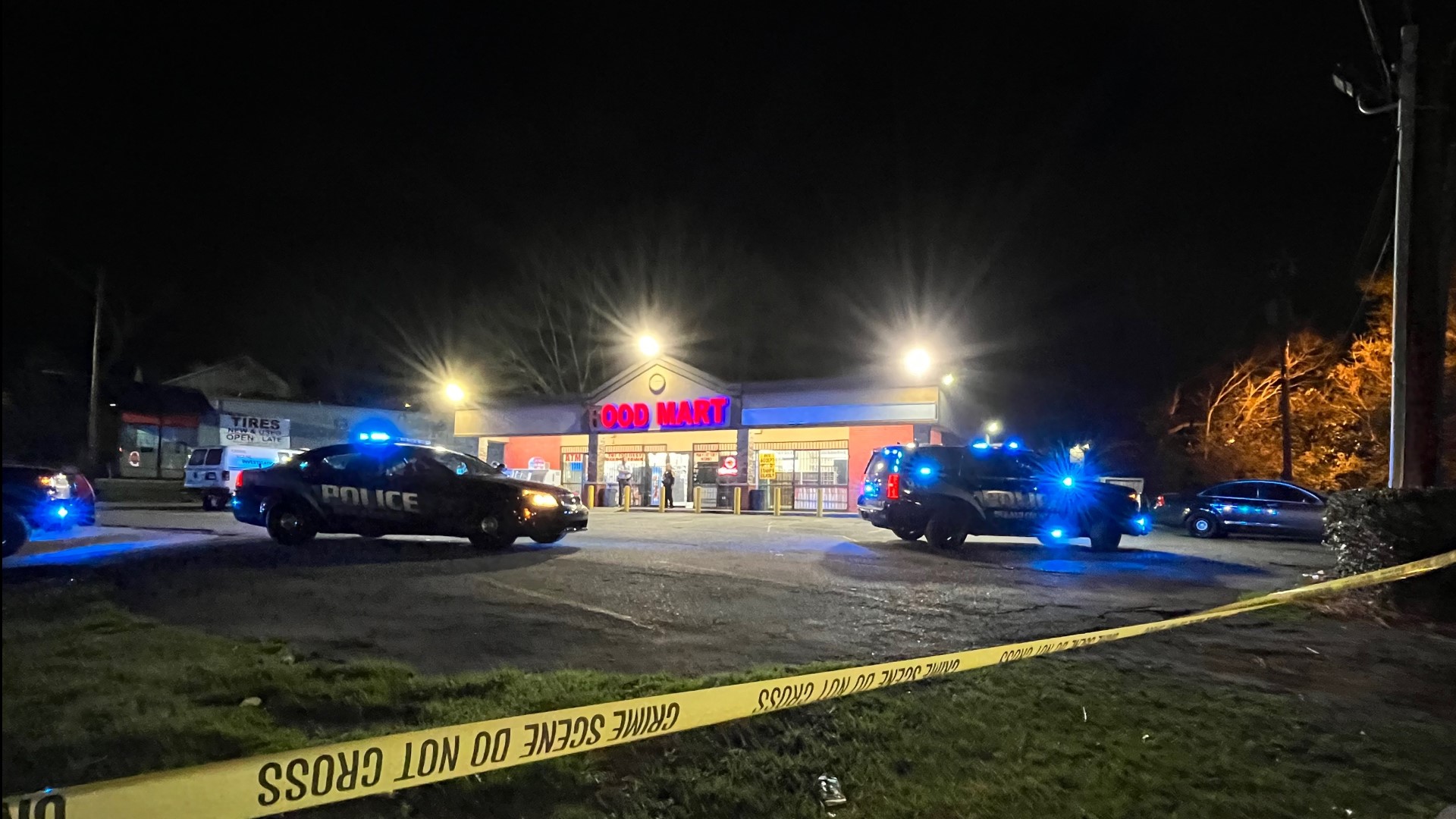 Police activity at DeKalb Food Mart Flat Shoals Pkwy