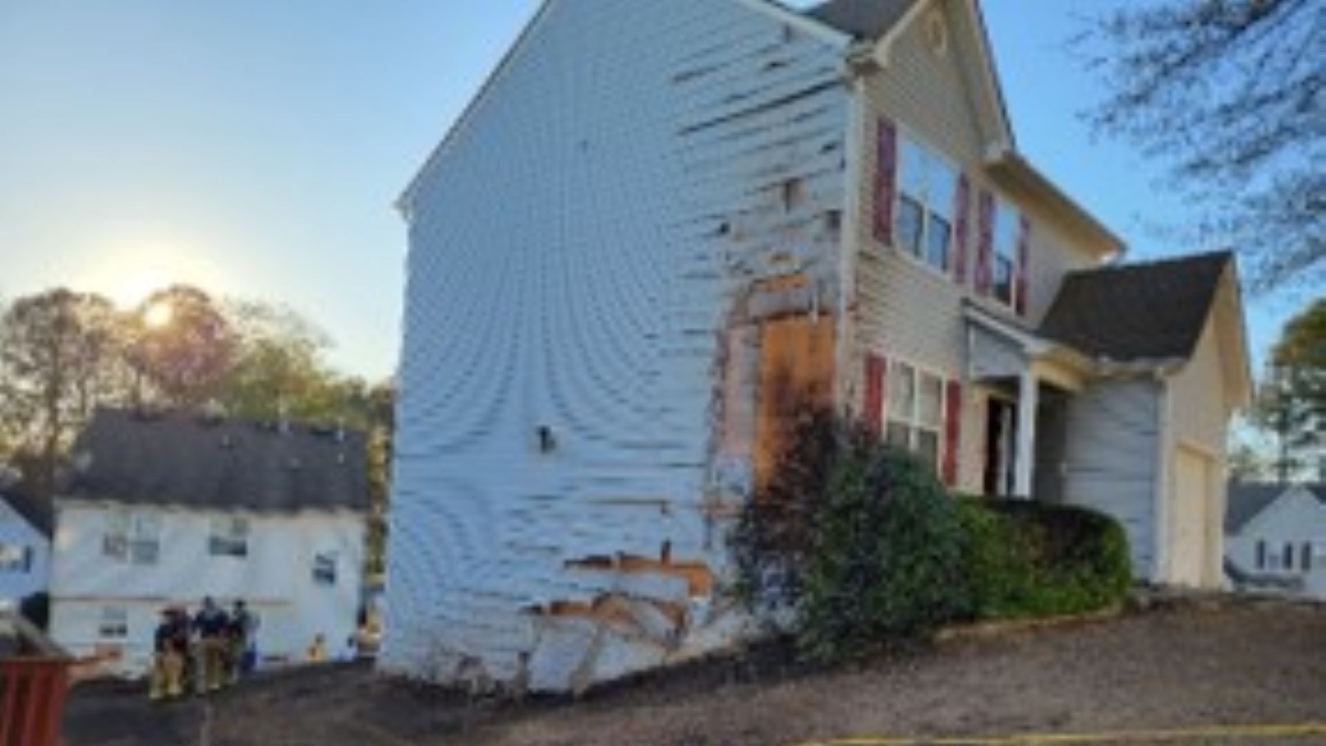 6 homes damaged, grass fire on Springbottom Drive in Co