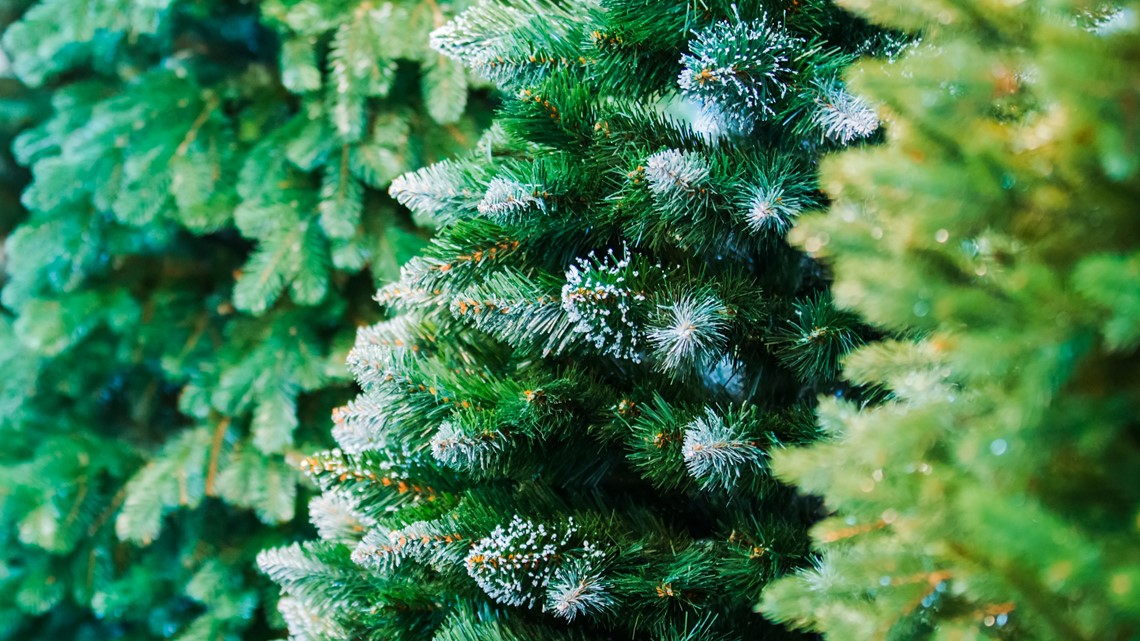 Yes, artificial Christmas trees can cause allergies