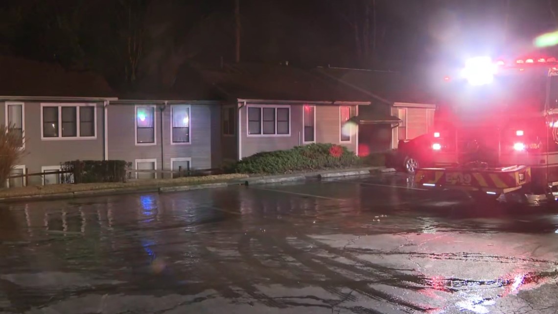 Fire at Rockledge Apartments in Marietta