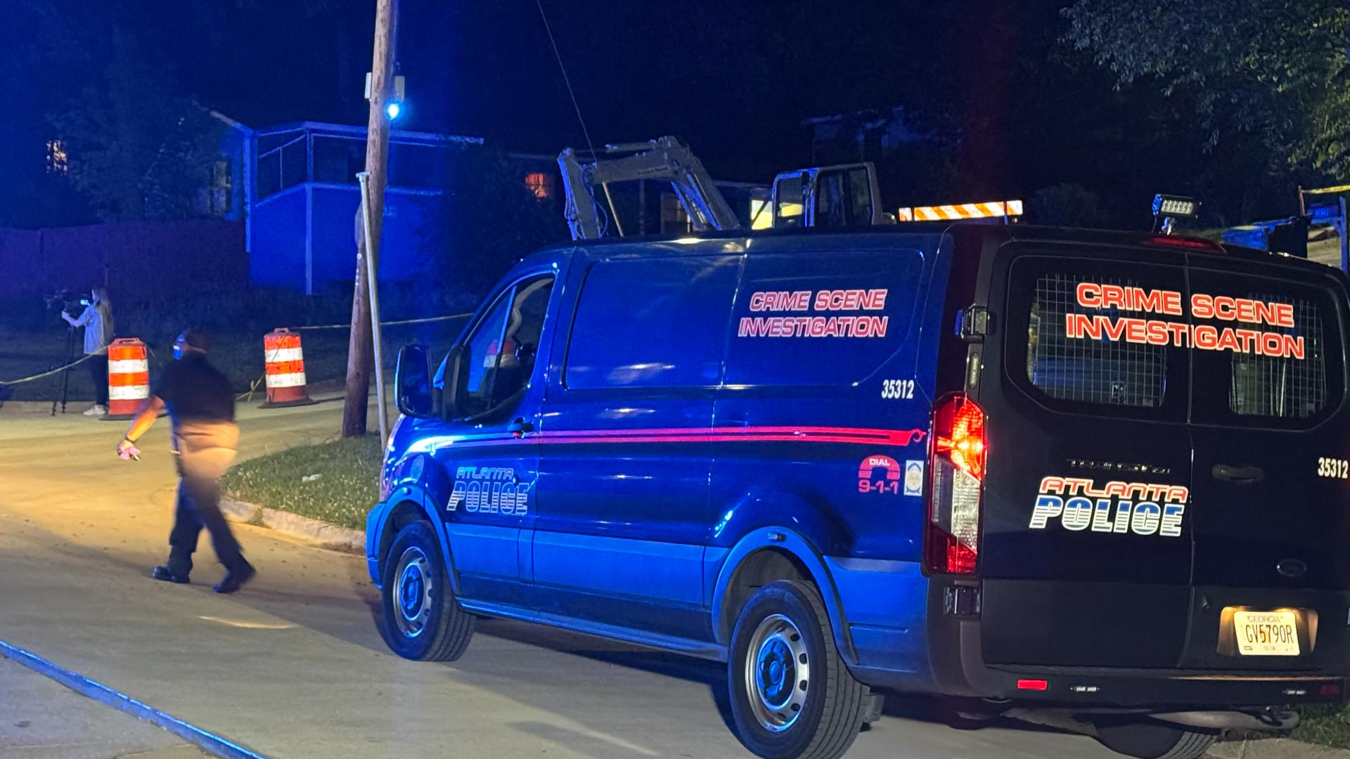 Two shot, one critically injured, in northwest Atlanta | 11alive.com