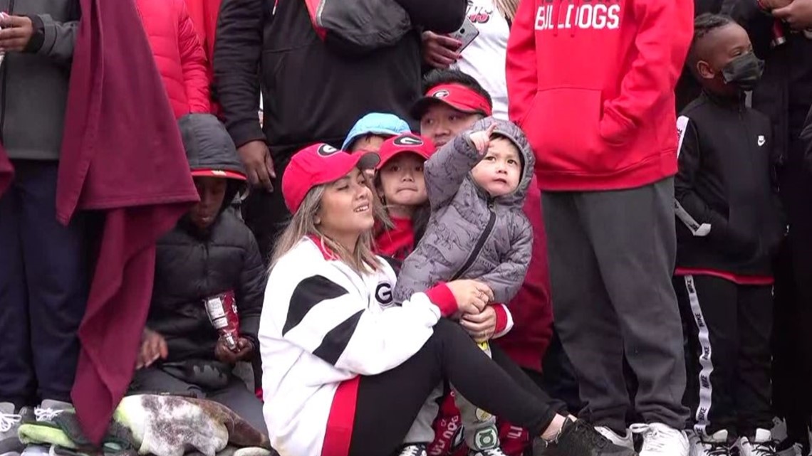 UGA parade Dawg Walk by football players