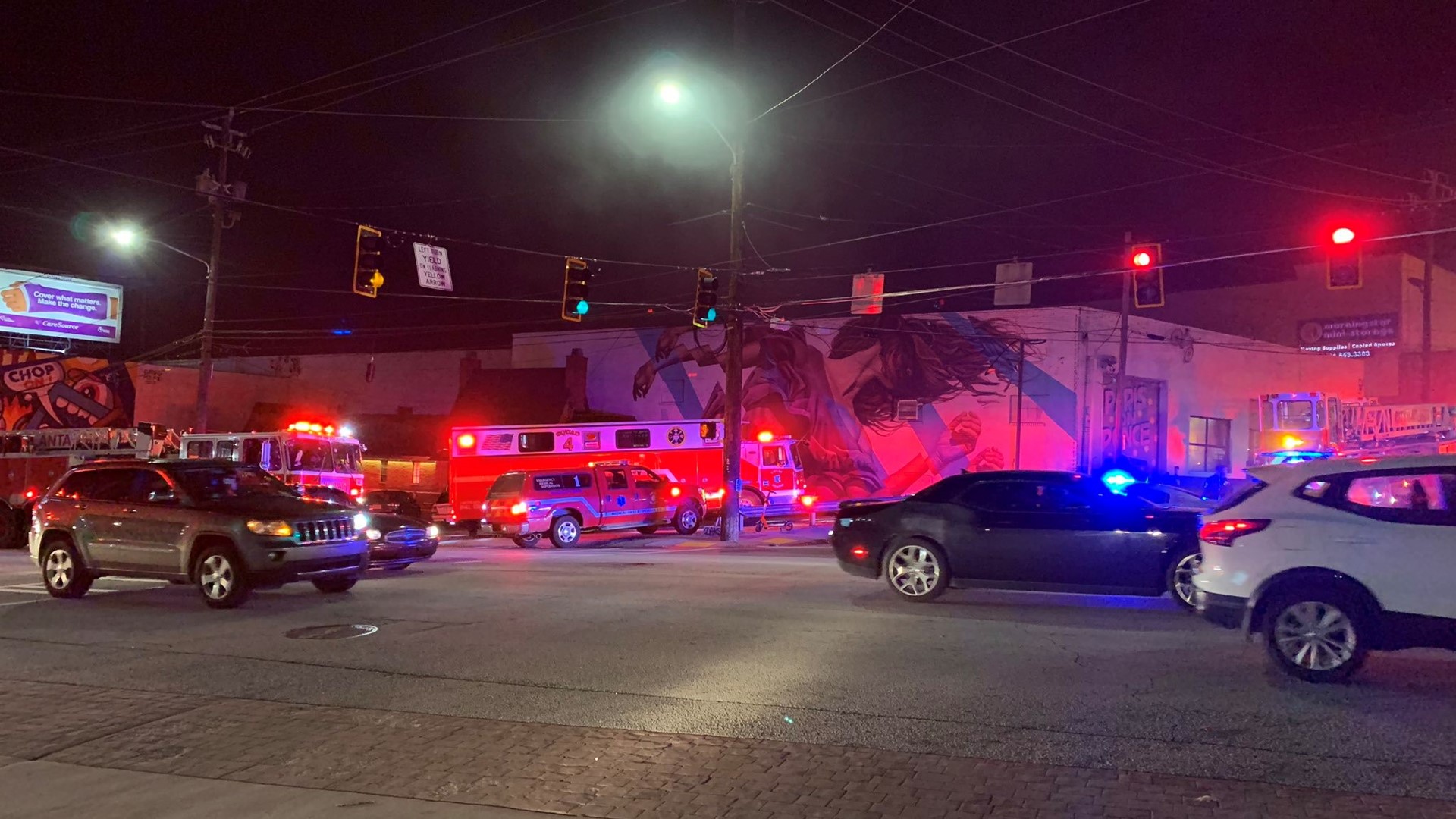 Fire at Paris on Ponce crews responding