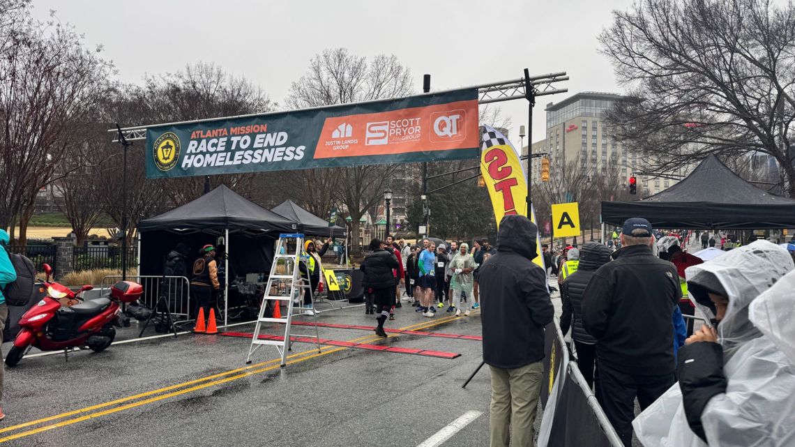 Runners brave rain and cold for Atlanta Mission 5K to end homelessness
