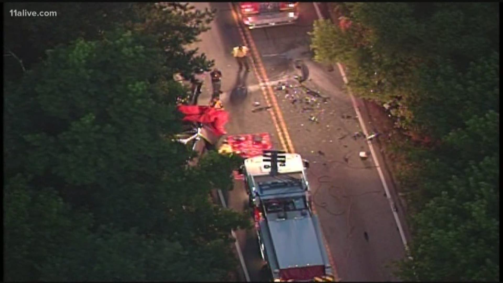 Fatal wreck shuts down Hwy 29 in Coweta County