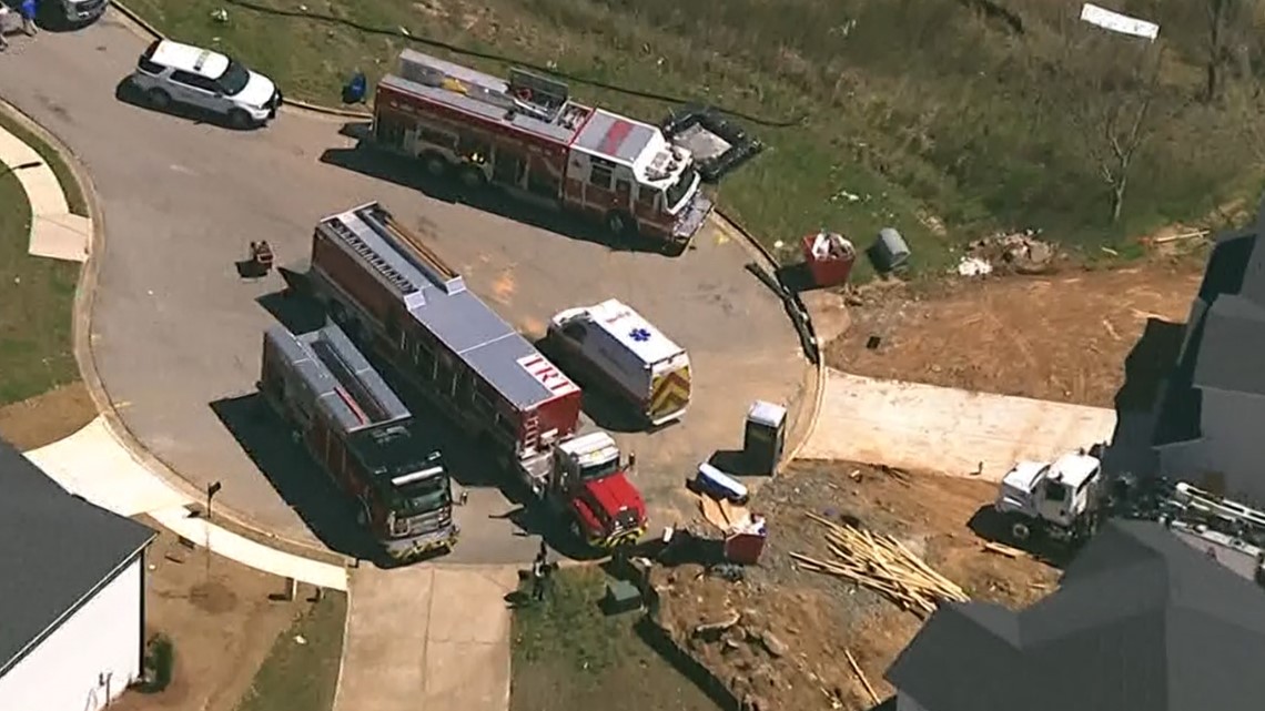 Construction worker trench collapse, rescue in Paulding County ...
