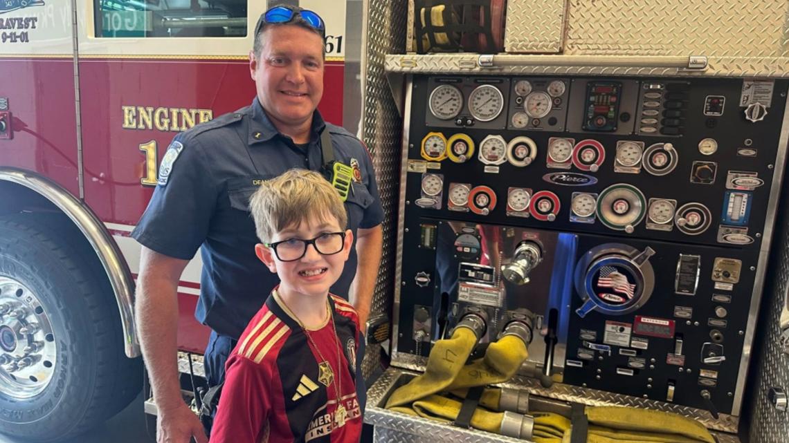Cobb County firefighters reunite with 10-year-old boy rescued from car ...