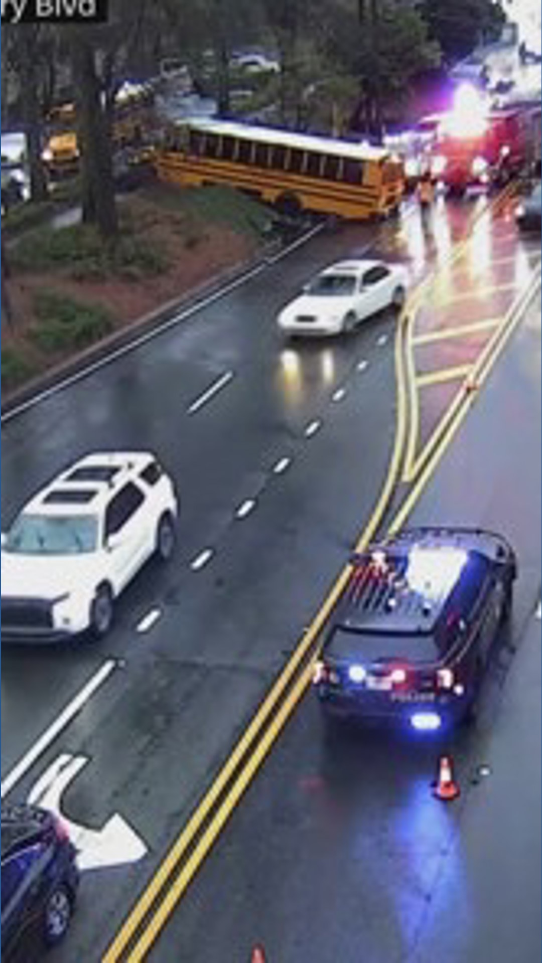 4 students taken to hospital after school bus crash in Brookhaven ...
