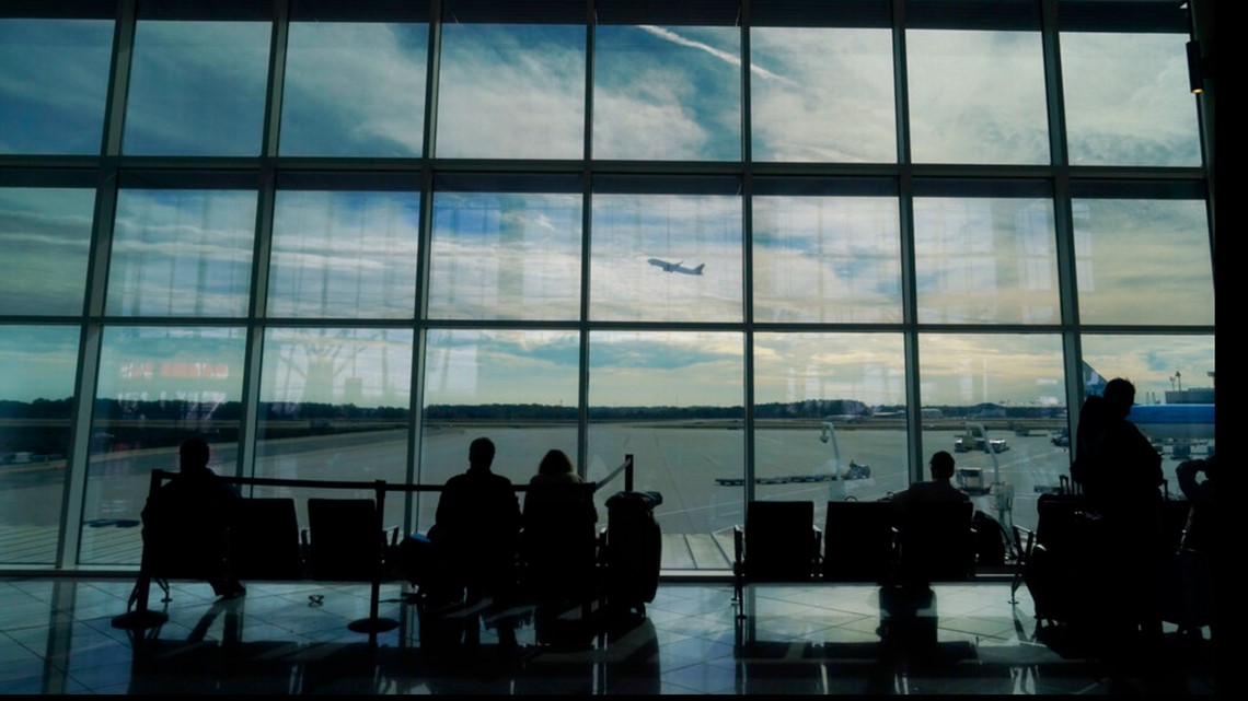 Is the plane train down Atlanta airport - Vimarsana News