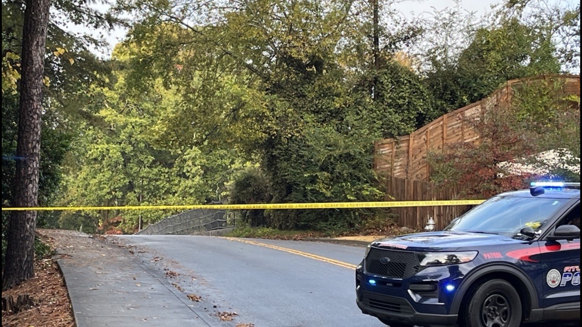 Man found shot to death outside home off Peachtree Battle in Buckhead ...